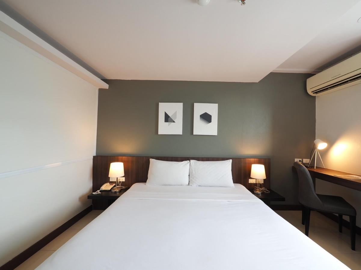 Pb Grand Hotel Hat Yai Exteriör bild
