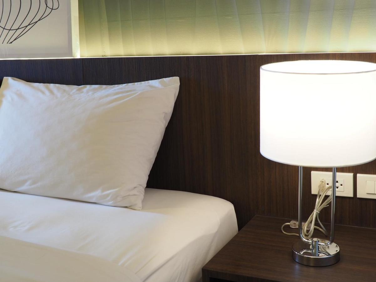 Pb Grand Hotel Hat Yai Exteriör bild