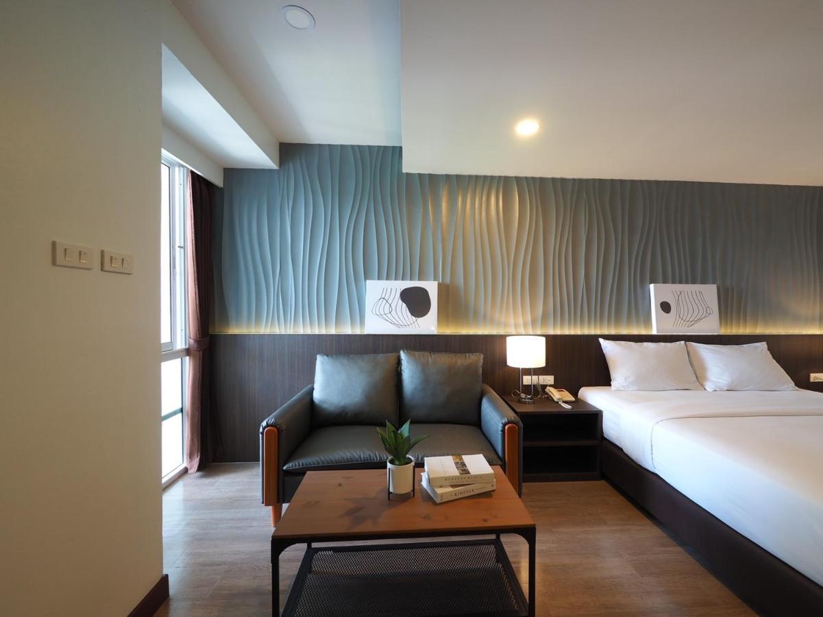 Pb Grand Hotel Hat Yai Exteriör bild