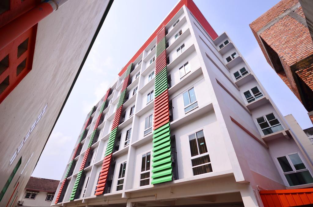Pb Grand Hotel Hat Yai Exteriör bild